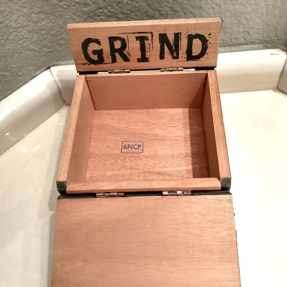 Suenos de Saundra Upcycled Rare Grind Diesel Cedar Cigar Box, ARTFUL STORAGE - Picture 4 of 15